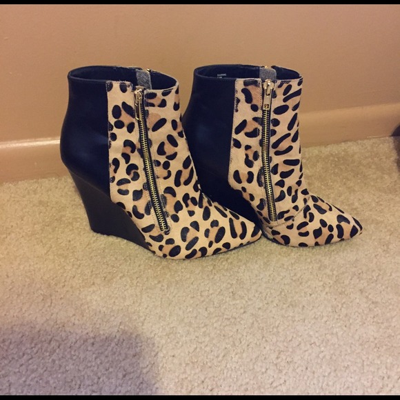 Steve Madden "Daaring" bootie!