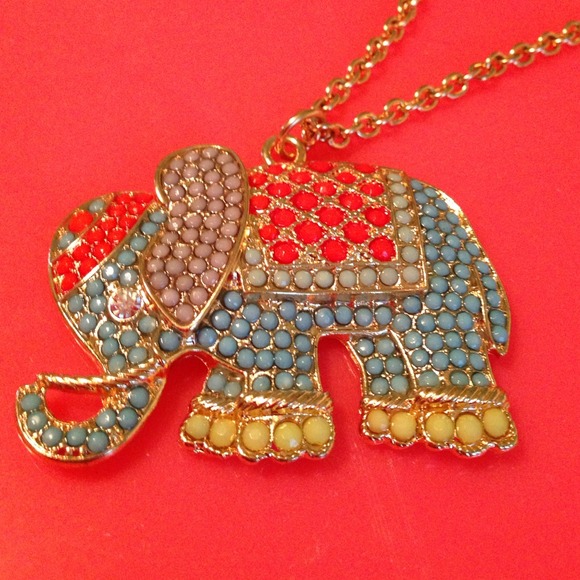Long Forever 21 elephant necklace