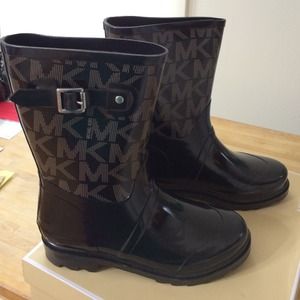 MICHAEL KORS rain boots - MK logo mid rainboot