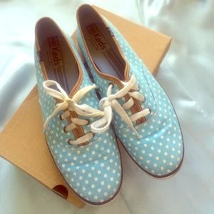 Champion dot Keds