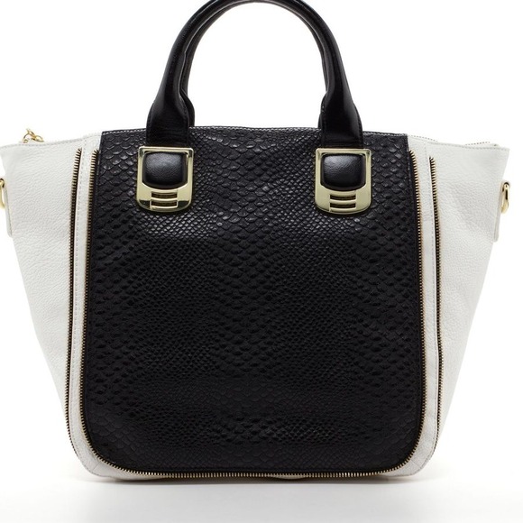 Steve Madden Handbags - Steve Madden Handbag
