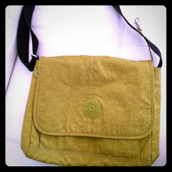 Kipling Accessories - Kipling bag