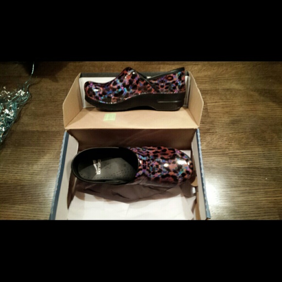 Leopard Dansko nurse clogs