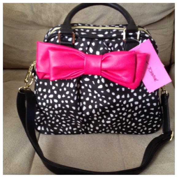 4 days left to buy me! 🆕 Polka Dot Dome Satchel