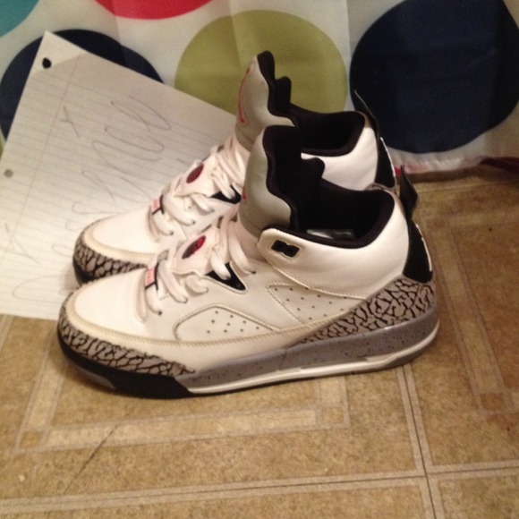 ❌|SOLD ON VINTED|❌Jordan Son Of Low Cement 7y (GS) - Picture 2 of 4