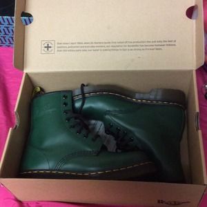 DOC MARTENS GREEN