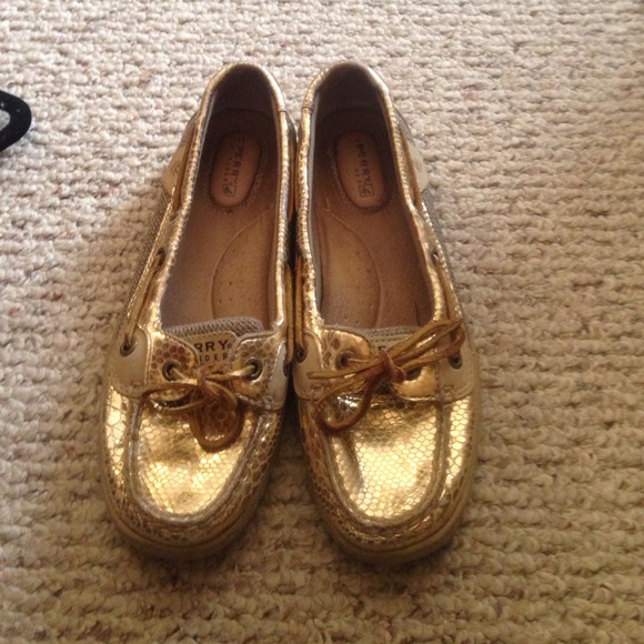 Gold sperrys