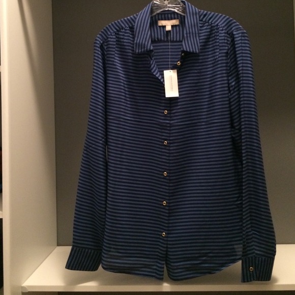 Banana Republic silk blouse