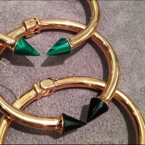 Jewelry - Gorgeous Titan bracelet stainless steel & onyx
