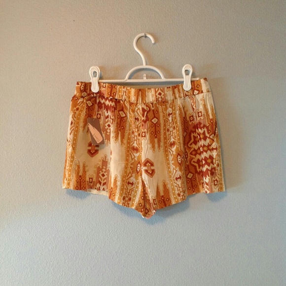 NWT! Rust Colored Aztec Shorts - Picture 2 of 3