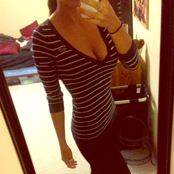 Hollister navy & white striped 3/4 sleeve sweater