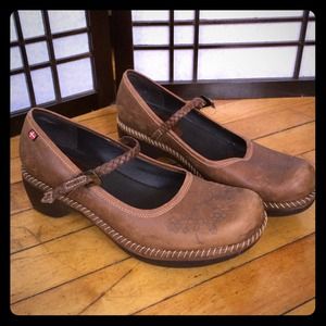 Ecco brown leather Mary Janes