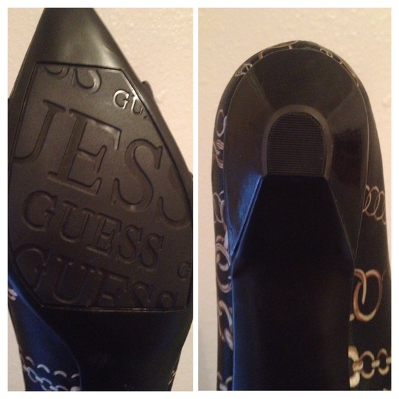 SOLD. 🎉 More pics of the Guess flats