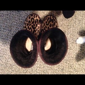 UGGS size 6