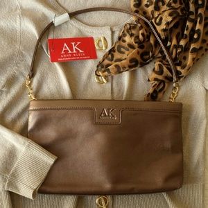 NWT Anne Klein Metallic Bronze Leather Clutch