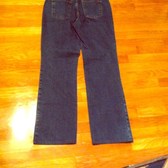 DAVID KAHN JEANSWEAR