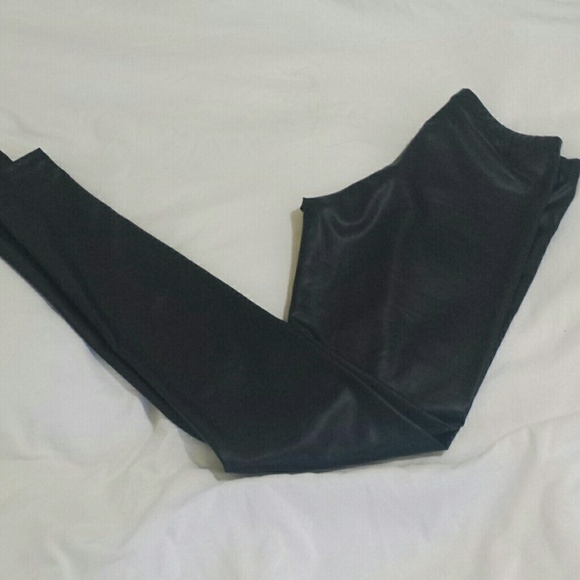 Faux leather  leggings
