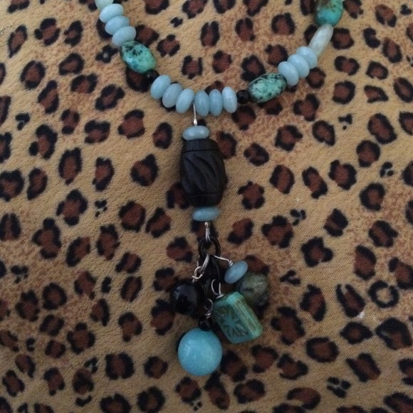 Necklace - Picture 2 of 3