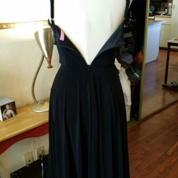 💕HP💕Black tea length dress - Picture 3 of 3