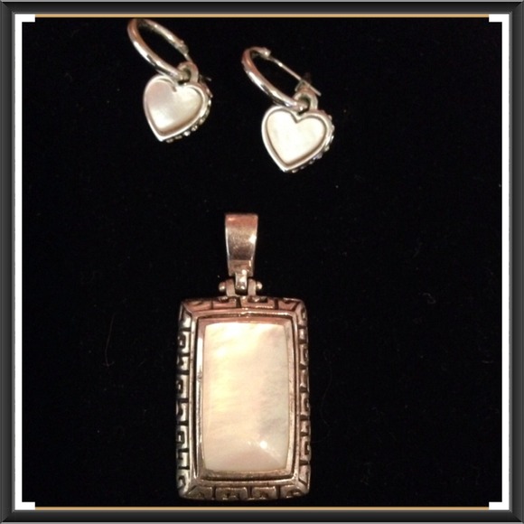 Mother of Pearl Earrings & Pendant