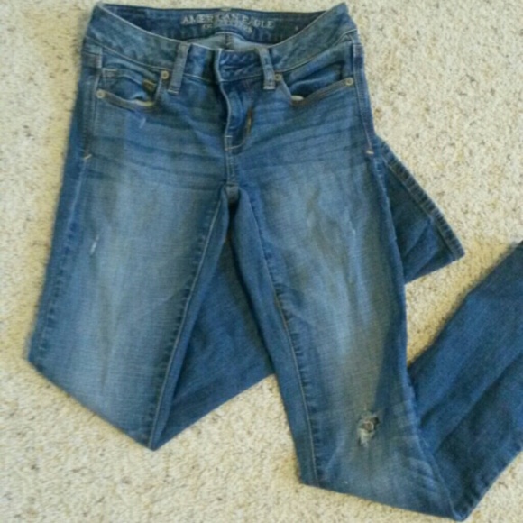 AE Skinny Kick Jeans NWOT