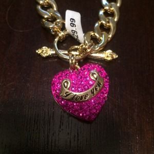 Brand new Heart necklace
