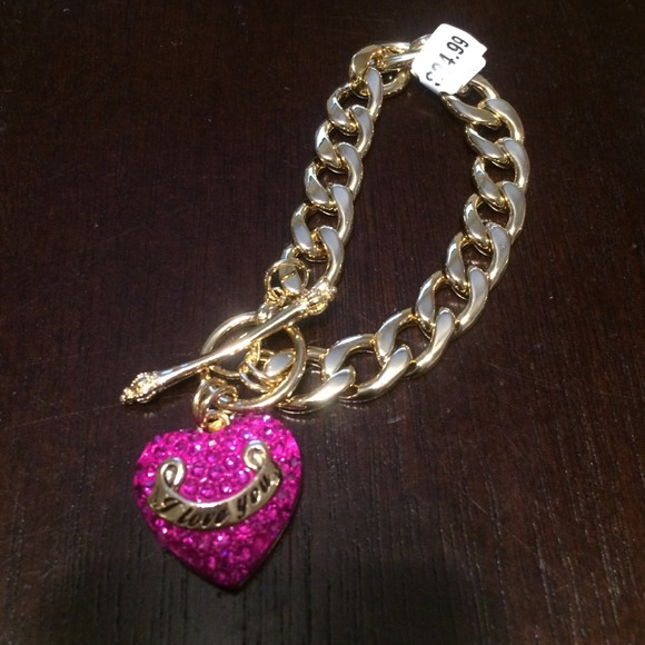 Brand new Heart bracelet