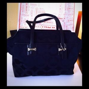 Coach Taylor Op Art Alexis Navy Carryall