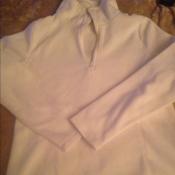 Old navy white long sleeves fleece