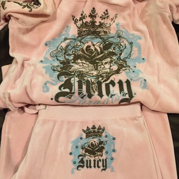 Juicy Couture Velour Tracksuit - Picture 2 of 4