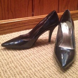 Nine West pumps