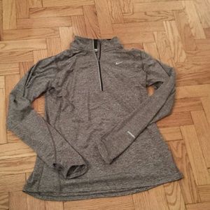 Nike element half zip