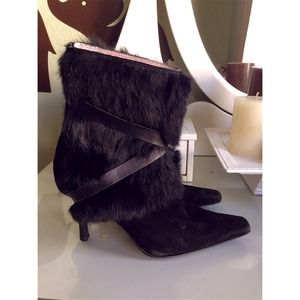 Black Suede Faux Fur Nine West Bootie heel