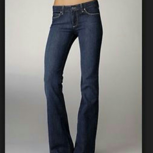 NWT Paige Hollywood Hills jeans