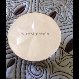 Bare Minerals, Fairly Light