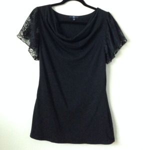 Gap lace sleeved black shirt