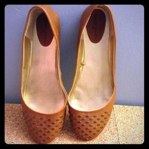 SOLD Brown flats