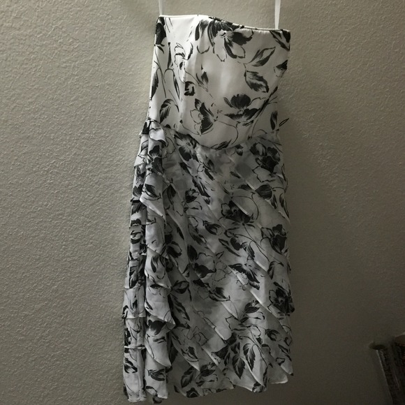 White House Black Market Dresses & Skirts - White House Black Market Dress