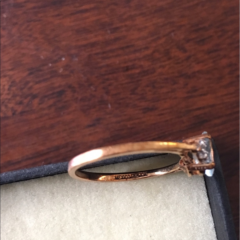 Aquamarine and diamond 10k yellow gold ring-size 7 - Picture 5 of 5