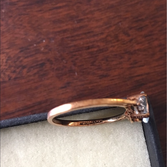 Aquamarine and diamond 10k yellow gold ring-size 7 - Picture 5 of 5