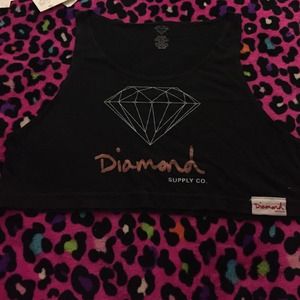 A black Diamond crop top.