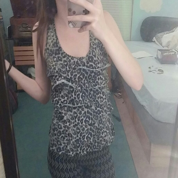 Grey leopard print ruffled tank top.