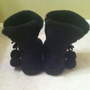 Super comfy, black ankle boots