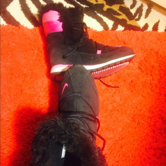 Nike Boots