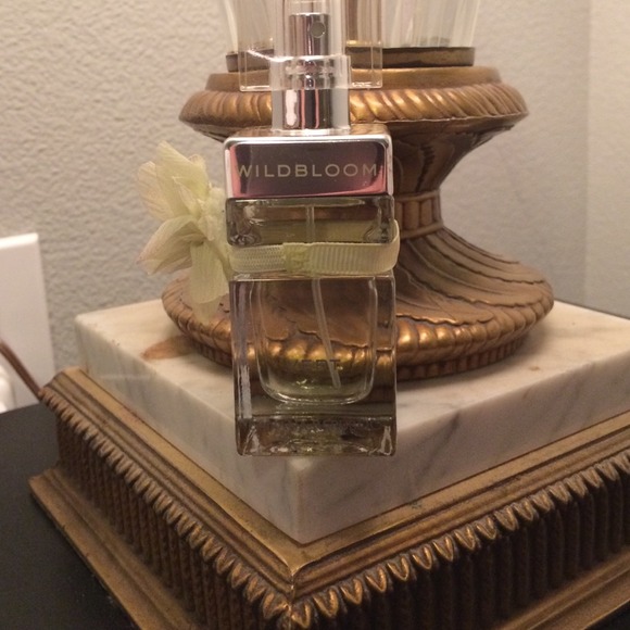 Banana Republic Wildbloom Vert perfume