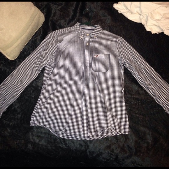 Button up shirt. - Picture 1 of 1