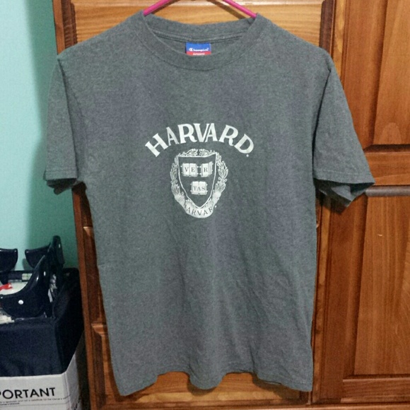 Harvard t-shirt