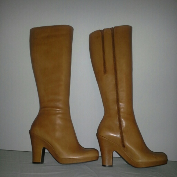 Aerosoles Tan Leather Boots