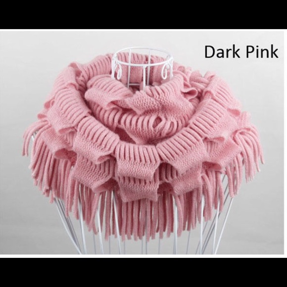 Pink Knit Infinity Scarf. - Picture 3 of 3