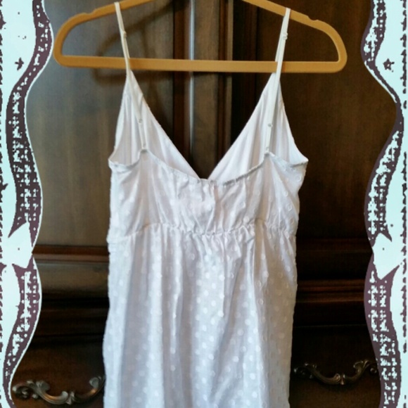 SOLD in bundle - NWOT/White Polka Dot Top - Picture 2 of 3